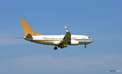 到着 南山公務 737-7ZH N930HB