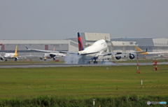 Delta 747-400 N662US 到着 