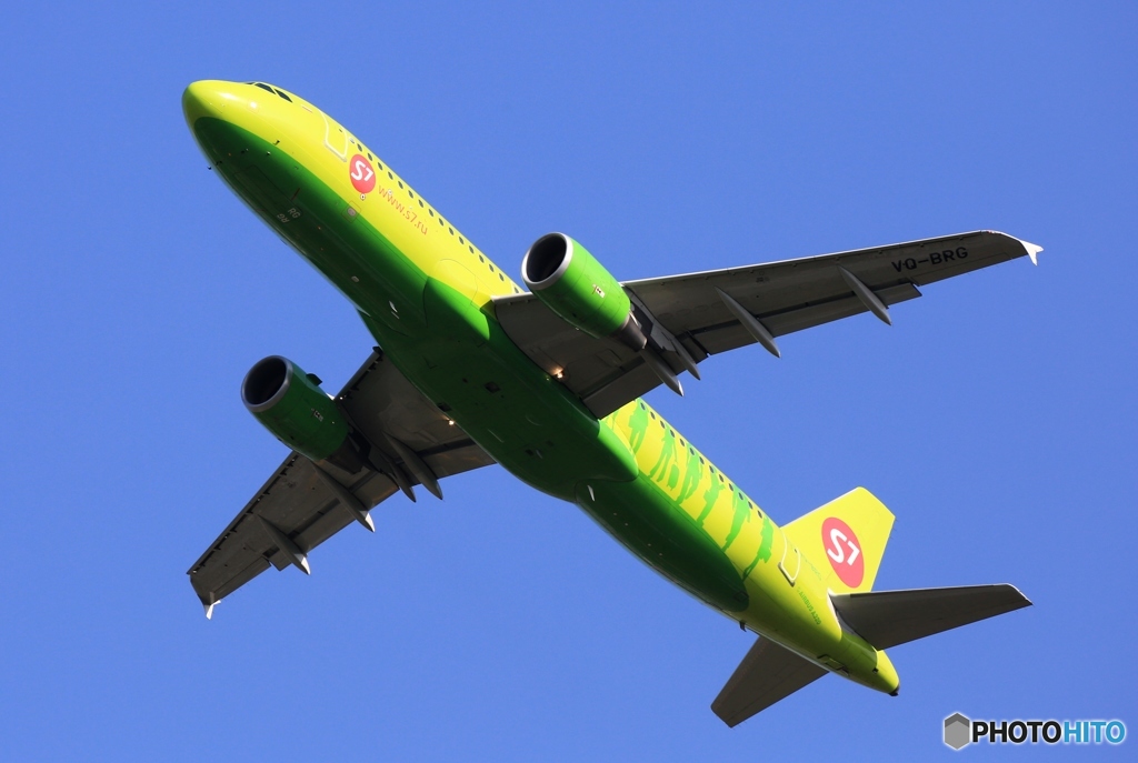 S7航空 A320-214 VQ-BRG 出発　