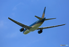 飛び立ち Vietnam 777-200 VN-A140
