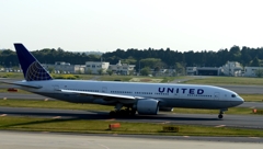 出発（22）　UNITED 777　