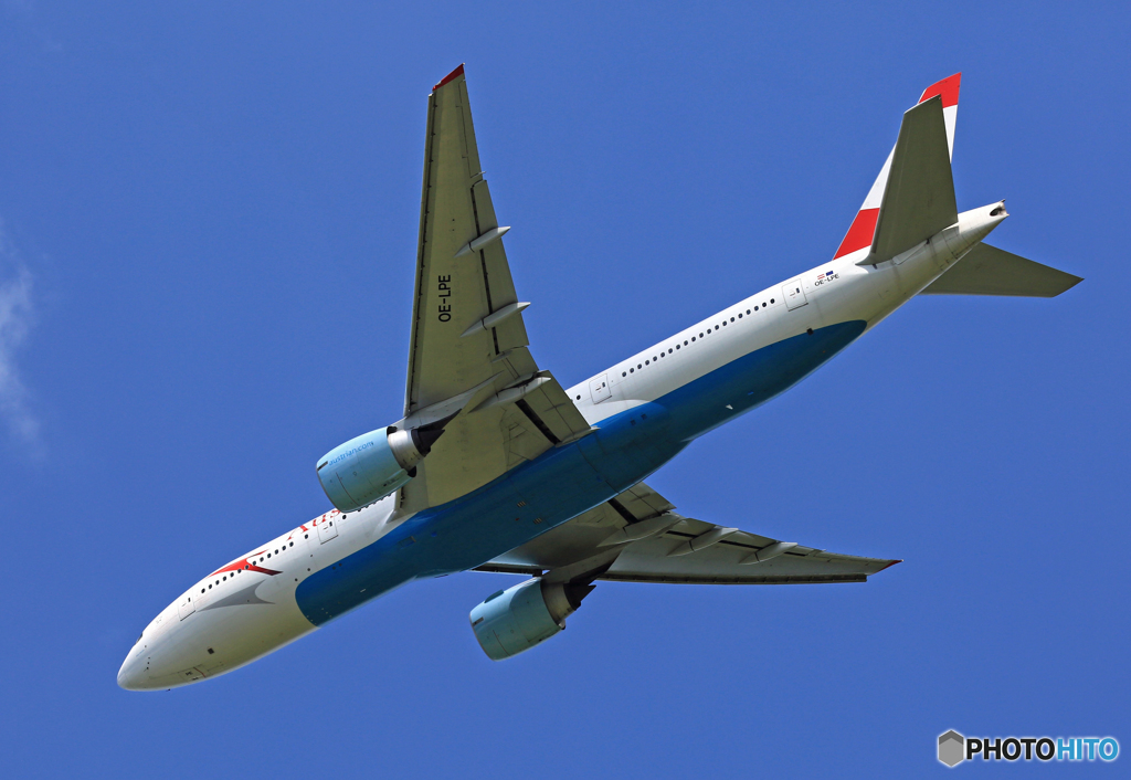 出発　Austian 777-200ER OE-LPE