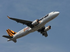 離陸　tigerair A320-232