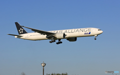 着陸 ANA STAR 777-381 JA731A