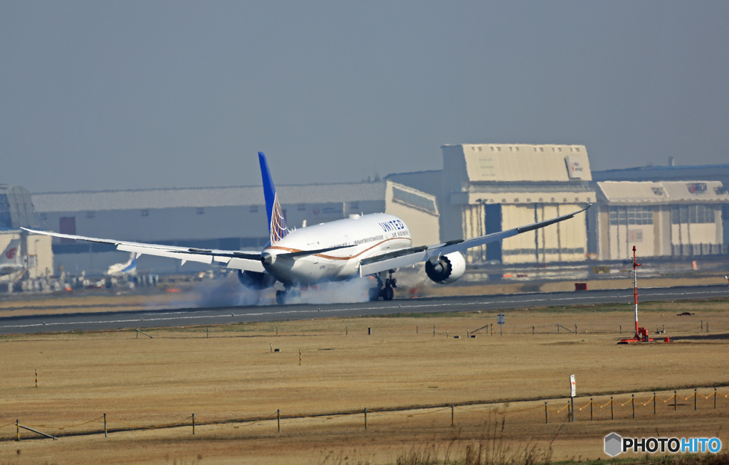 到着 United 787-9 N27959