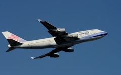 離陸（255）China Air 747-400 