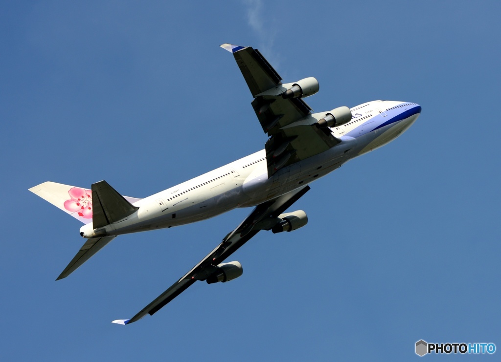 China 747-400 飛び立ち　
