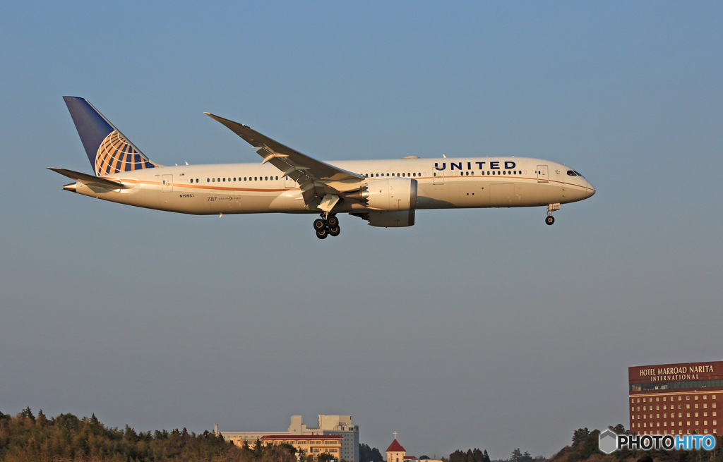 「空色」 United 787-9 N19951 到着