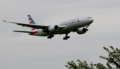 着陸（38）AMERICAN 777-223 