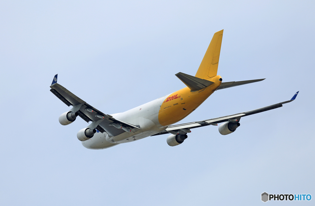 離陸  Polar 747-400F N616MC