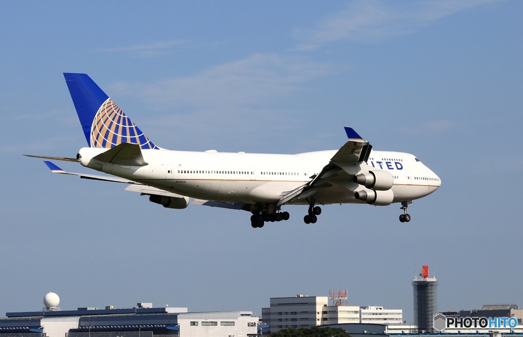 United 747-400 着陸 