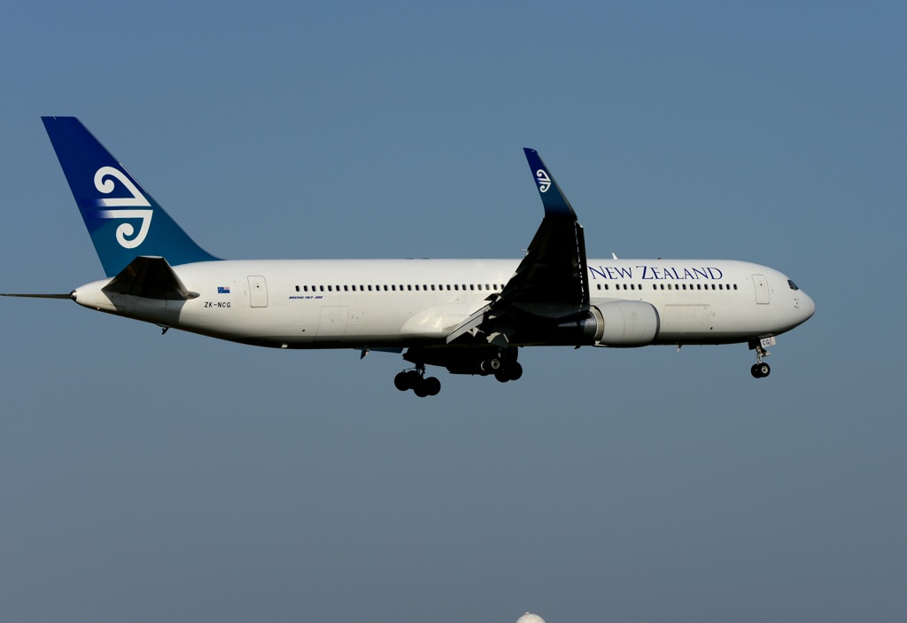AIR NEWZEALAND 767-300 着陸　