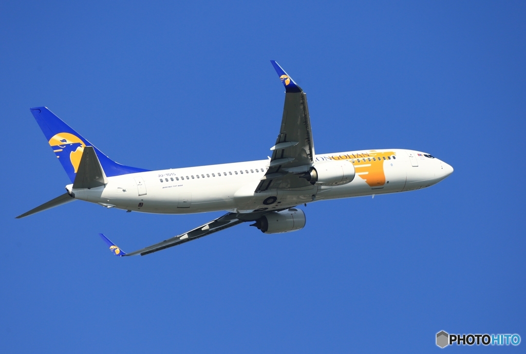 MONGOLIAN 737-8SH  離陸　
