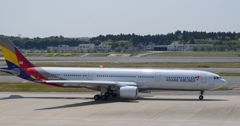 出発（48）ASIANA Air A330　