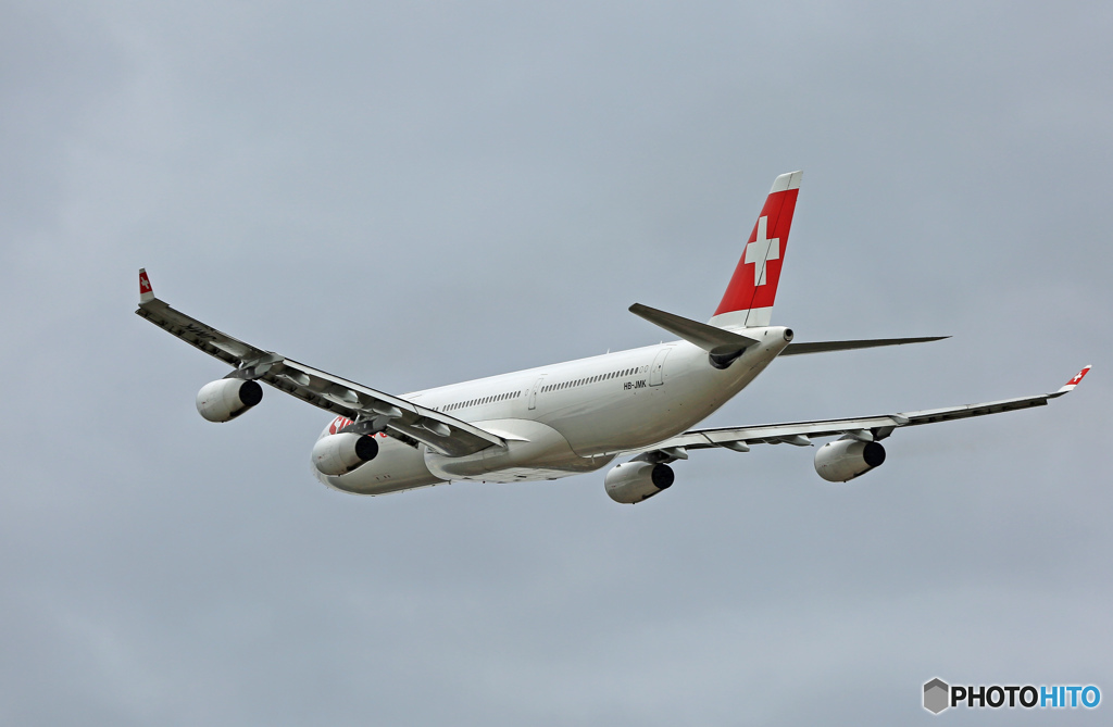 SWISS A340-313 HB-JMK 出発 