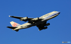 飛び立ち　CHINA 747-400 B-18211