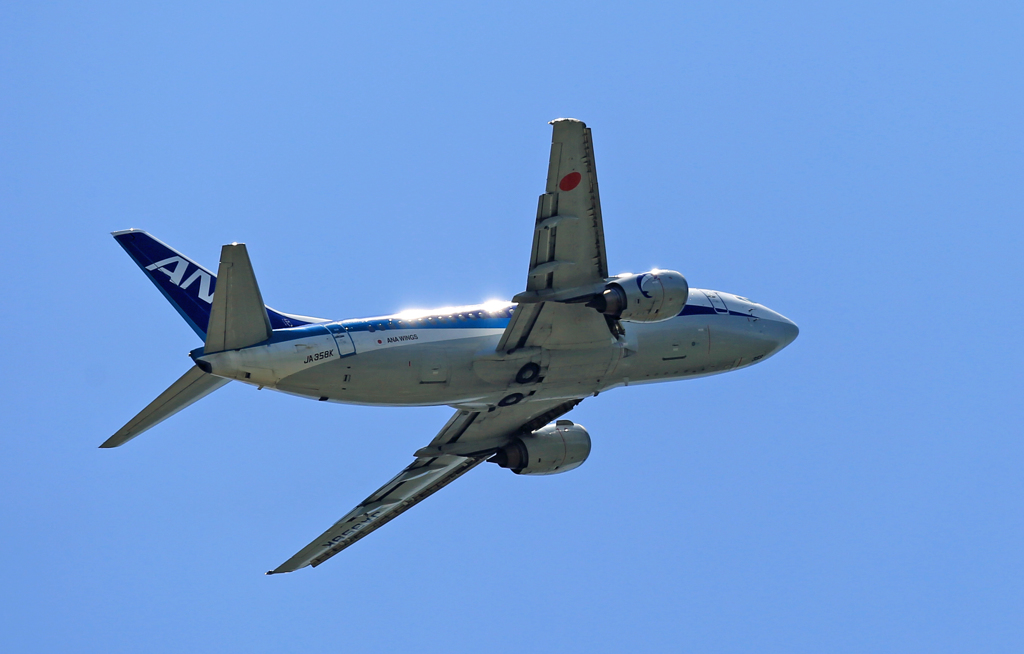 出発 ANA 737-500 JA358K