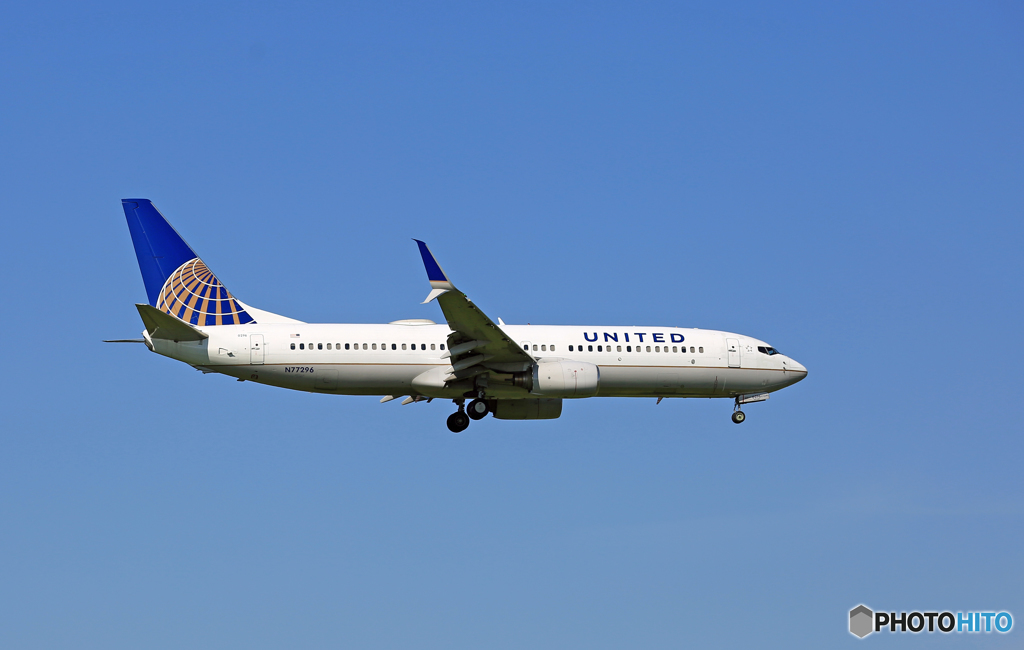 United 737-800 N77296 ｼﾐﾀｰw 着陸 