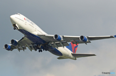 離陸Delta 747-400 N670US/ジャンボ保存委員会  