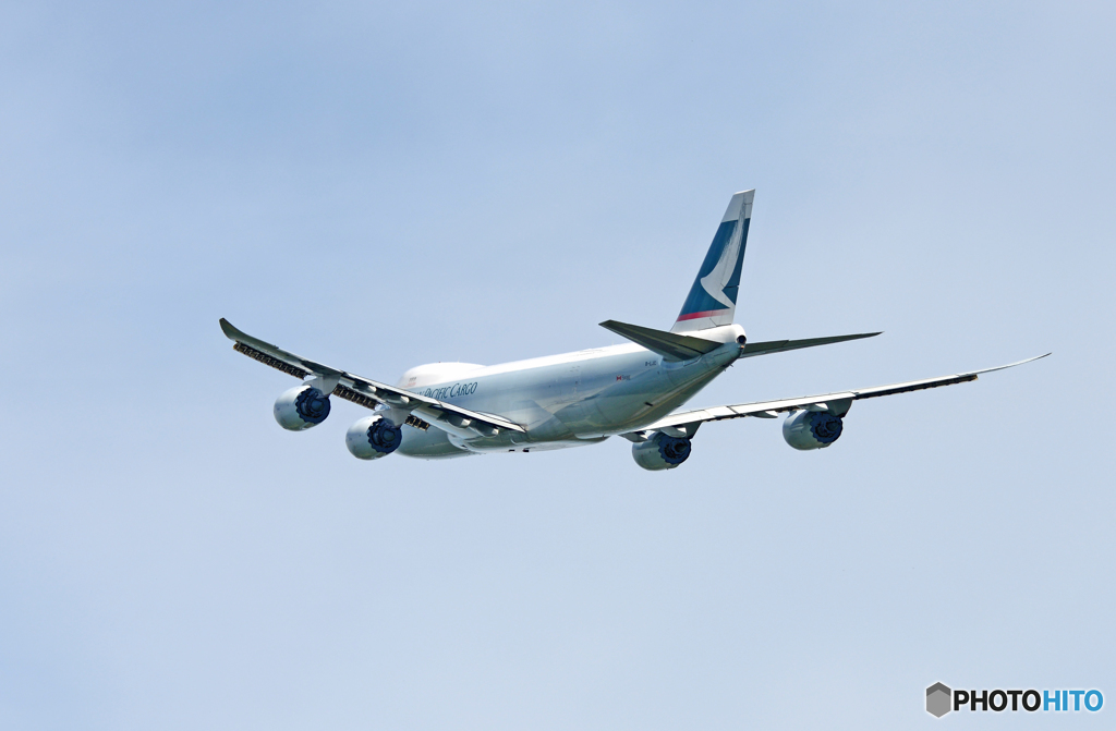 飛び立ち Cathay Cargo 747-8F B-LJC