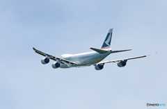 飛び立ち Cathay Cargo 747-8F B-LJC