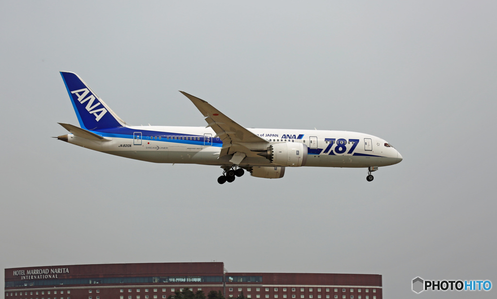 ANA 787-8 JA820A 着陸 