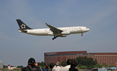 着陸 China STAR A330-243 B-6091