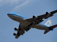 飛び立ち KLM 747-406 