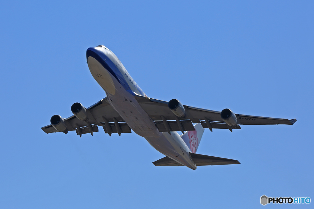 CHINA Cargo 747-400F B-18715出発  