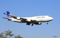 到着　UNITED 747-400 N121UA