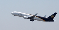 UPS  767-300