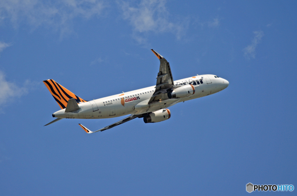 出発 tigerair A320-232 B-50005
