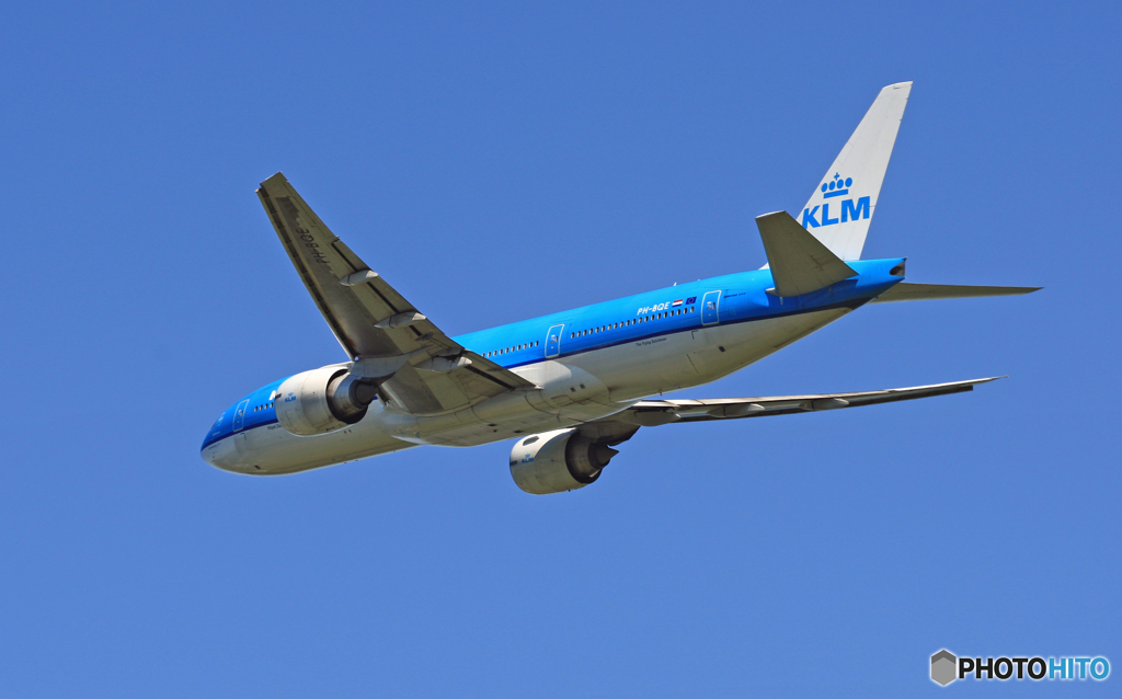 [青い空]出発 KLM 777-206 PH-BQE