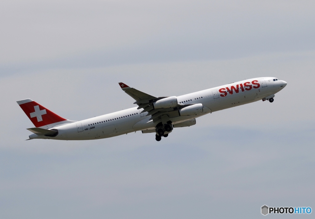 Swiss A340-313 飛び立ち　