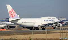 出発 China 747-400 B-18203