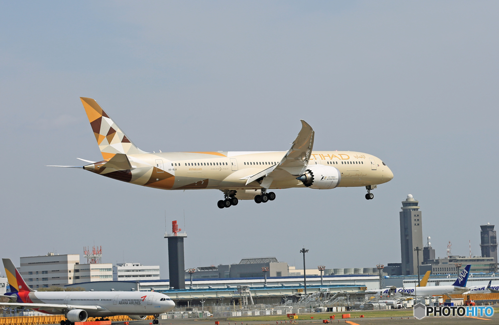 「スカイ」 Etihad 787-9 A6-BLK 着陸