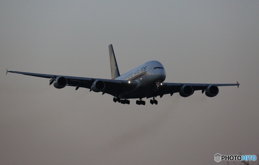 Singapore A380-841 9V-SKM