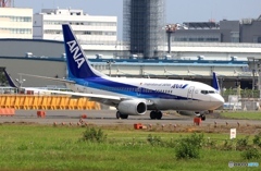 出発　ANA 737-781