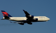 離陸（196）DELTA 747-400