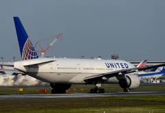 UNITED 777-224 離陸　