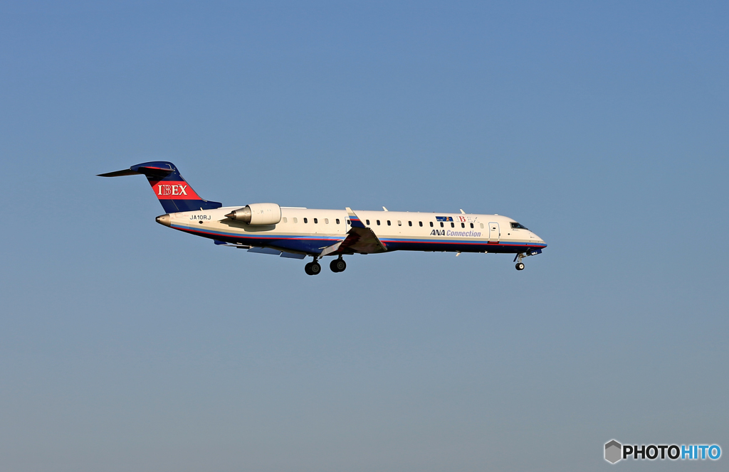 着陸  IBEX ボンバルディアCRJ-702 JA10RJ