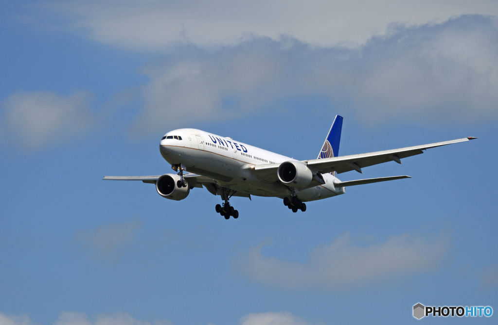 「青空」United 777-222 N229UA