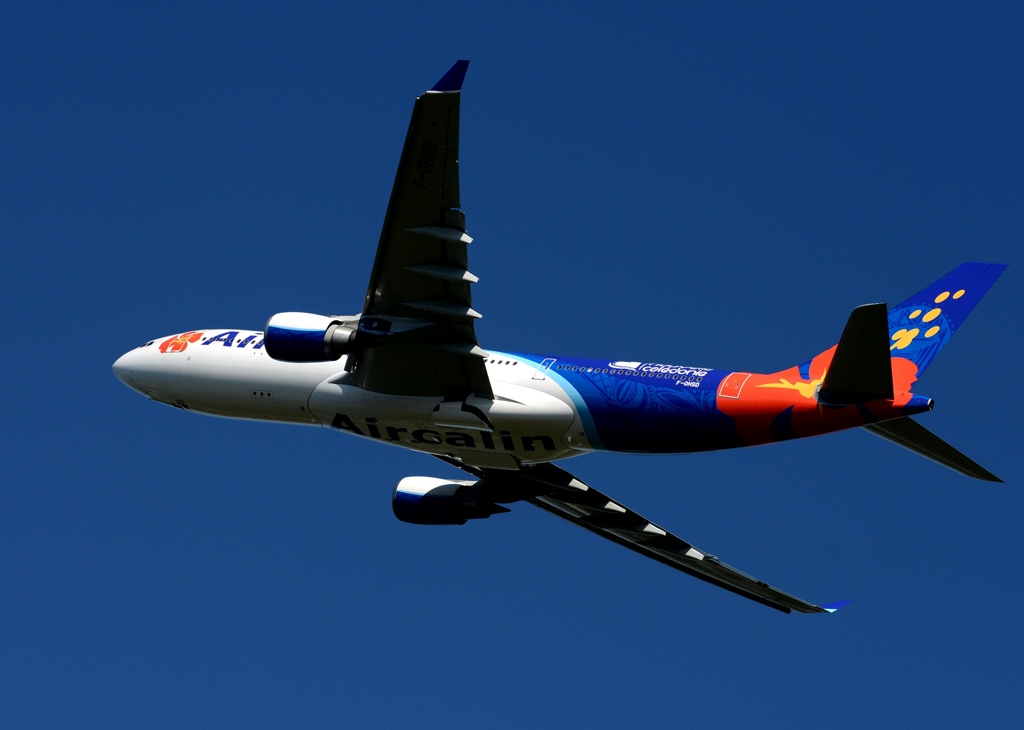 離陸（441）AirClian A330-202