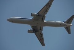 飛行 ANA 767-381 
