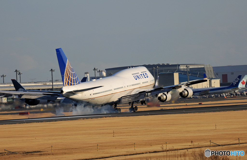 到着UNITED 747-400 N174UAジャンボ保存委員会