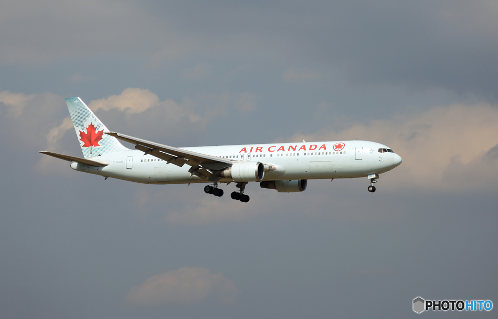 「ぶるー」 Air Canada 767-375 C-FCAG 到着
