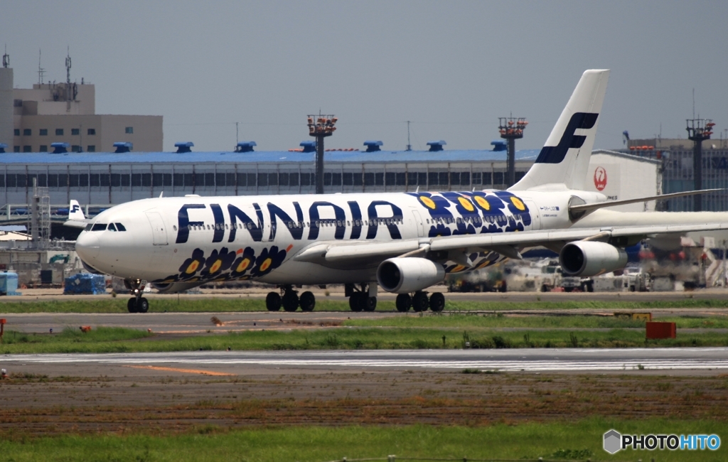 離陸 FINNAIR　A340-313マリメッコ ウニッコ　