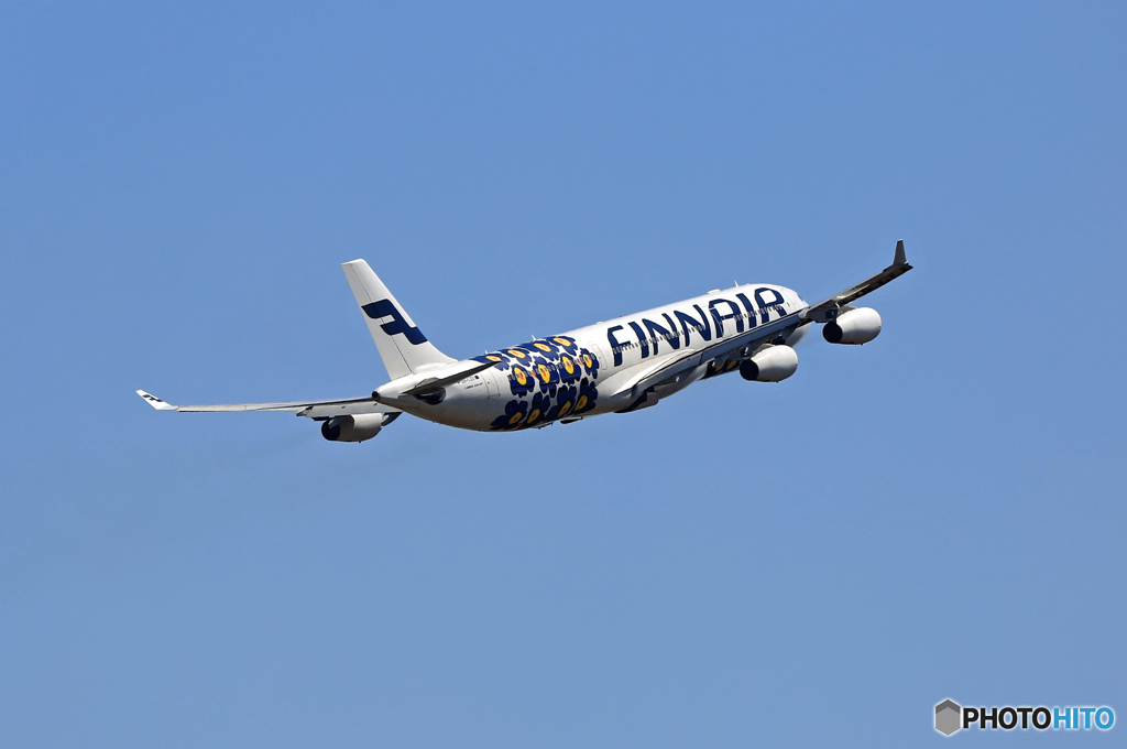 Finnair A340-313 OH-LQD 出発