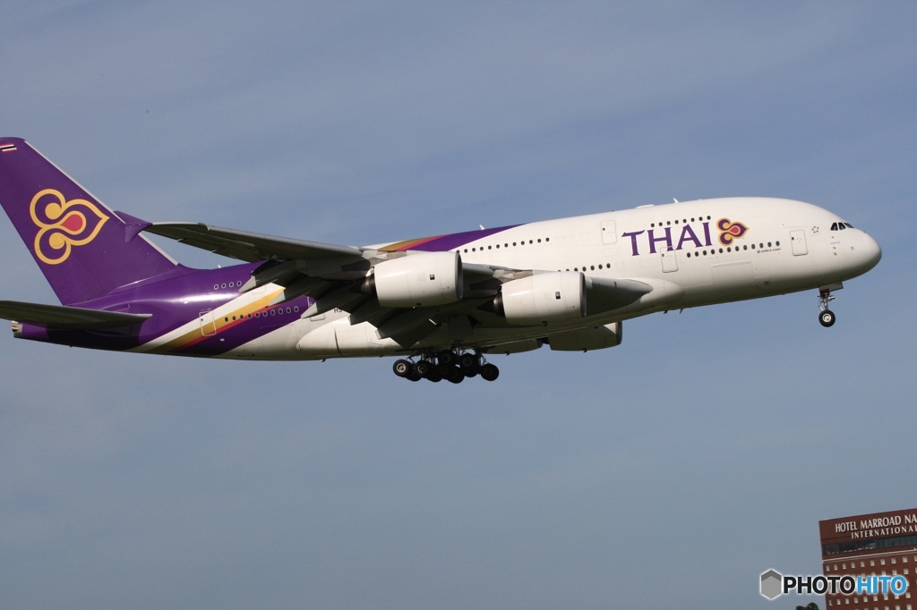 到着　THAI A380-841