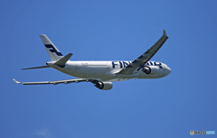 出発 Finnair A330-302 OH-LTN